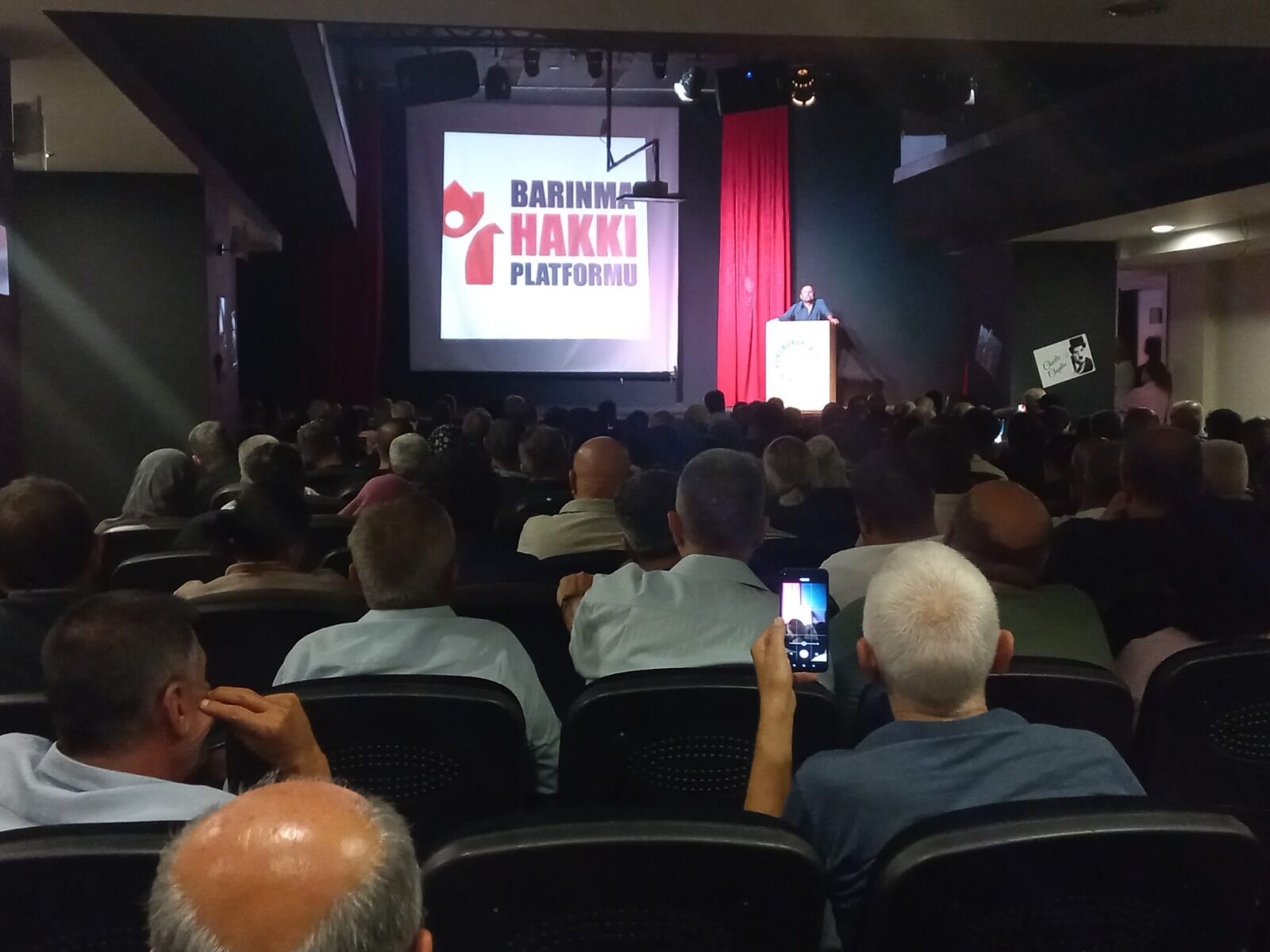 Antalya Kızılarık’ta 3 yıllık mücadele! Mahalle halkı tapularını bekliyor