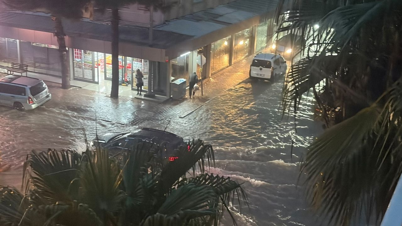 Lara Bölgesi Su Baskını (1)