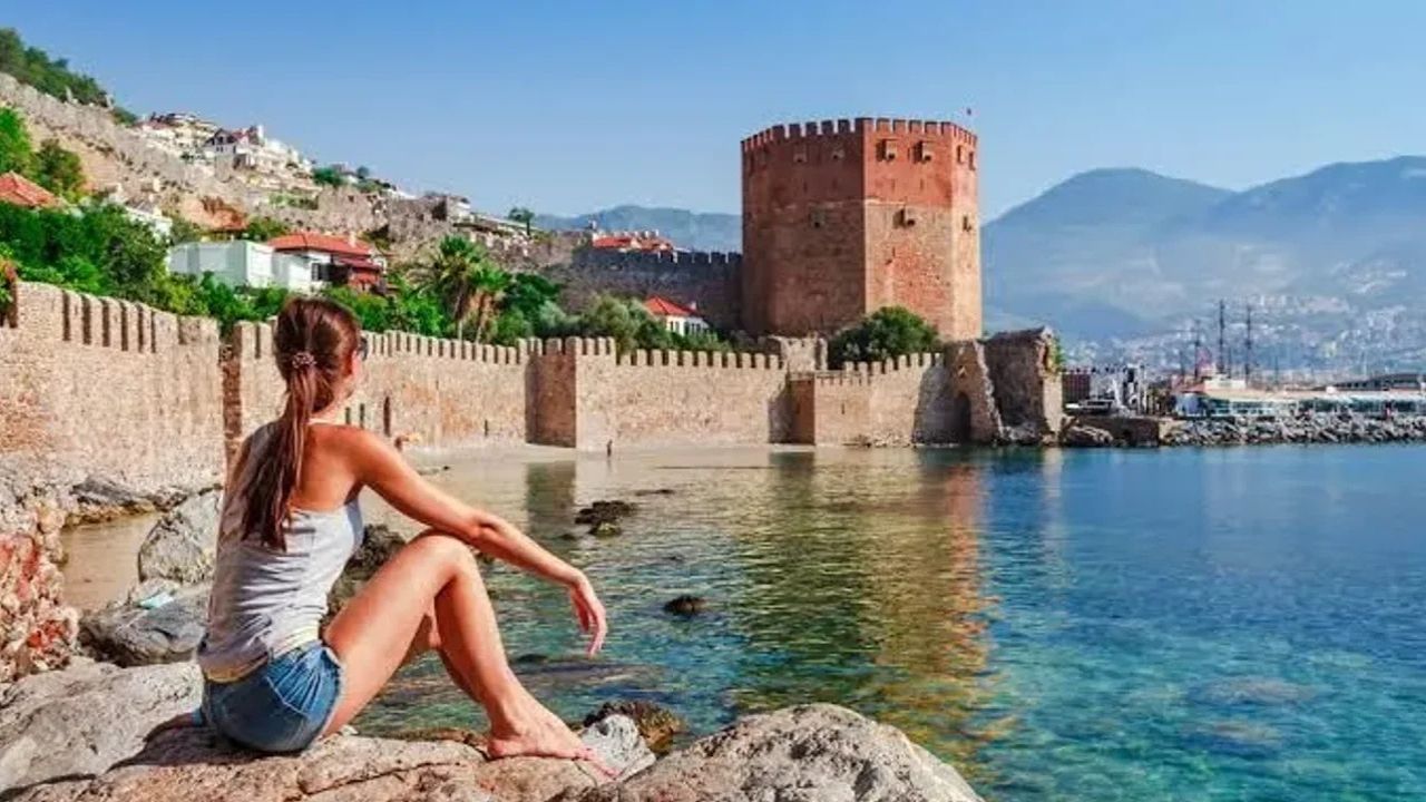 Turizmde Az Turist Çok Döviz Dönemi! Tüi̇k Rekoru Açıkladı (3)