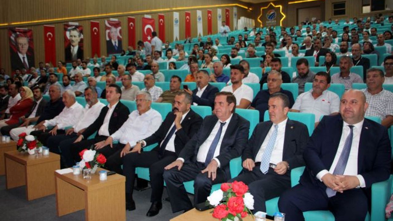 MHP Kumluca İlçe Kongresi'nde Yücel Kaplan yeniden başkanlığa seçildi