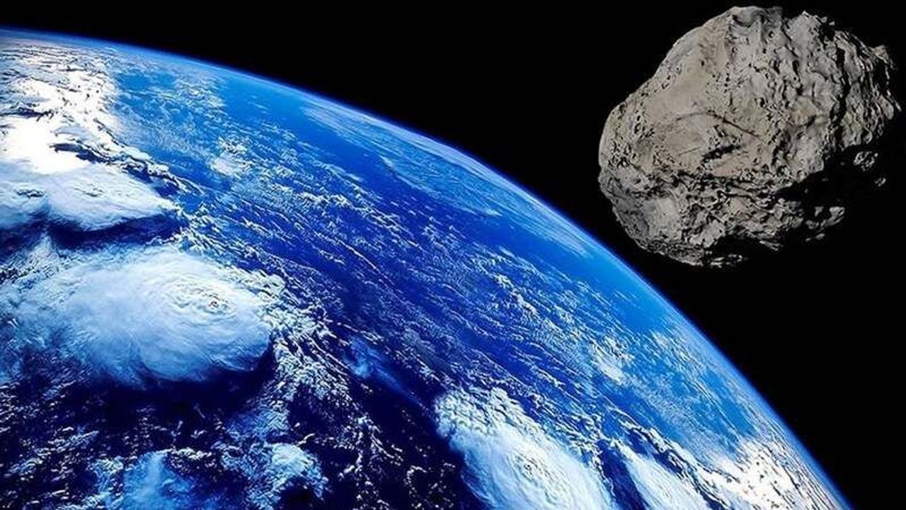 NASA'dan dünya kamuoyuna flaş açıklama: "Dünyaya çarpabilecek bir göktaşı tespit edildi"