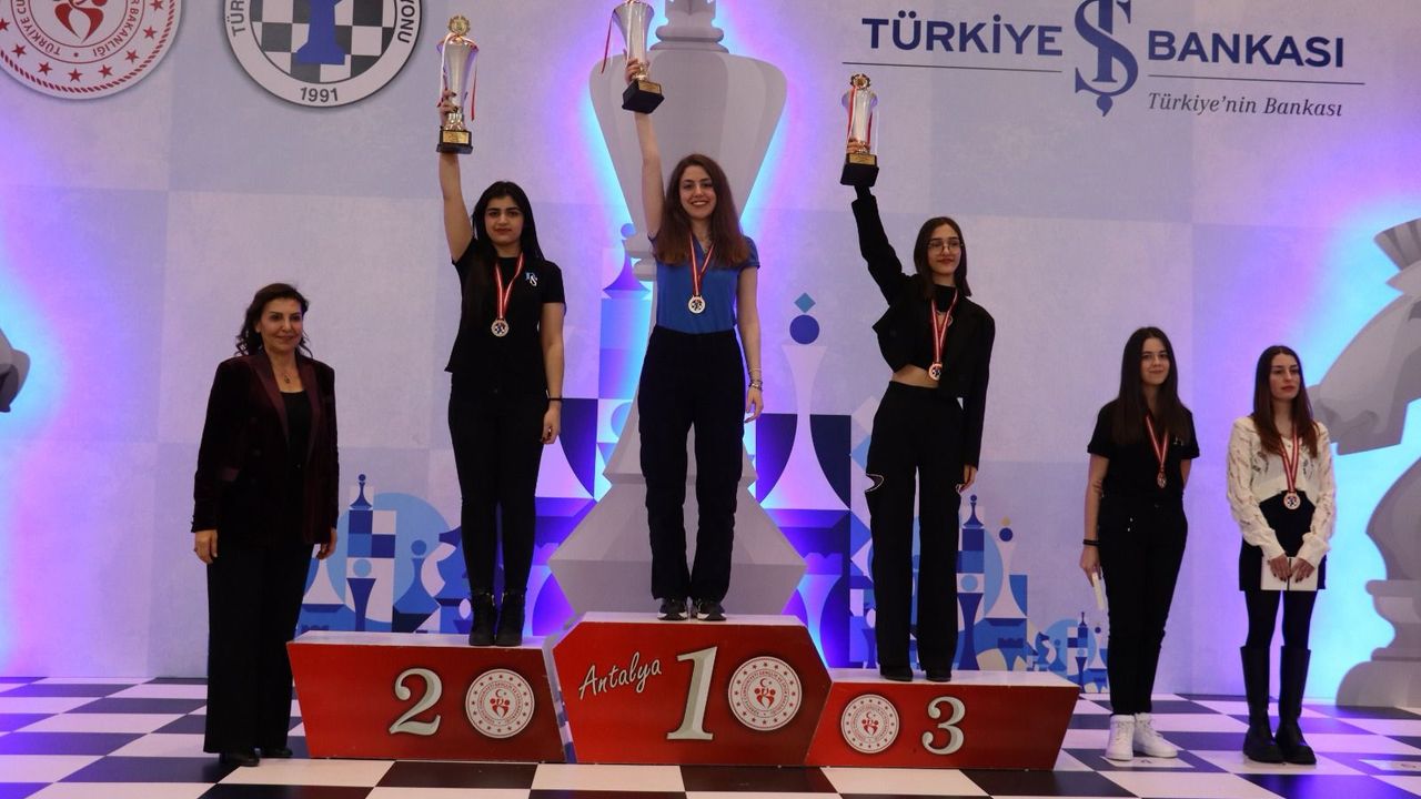 Antalya'da, Satranç Şampiyonası tamamlandı