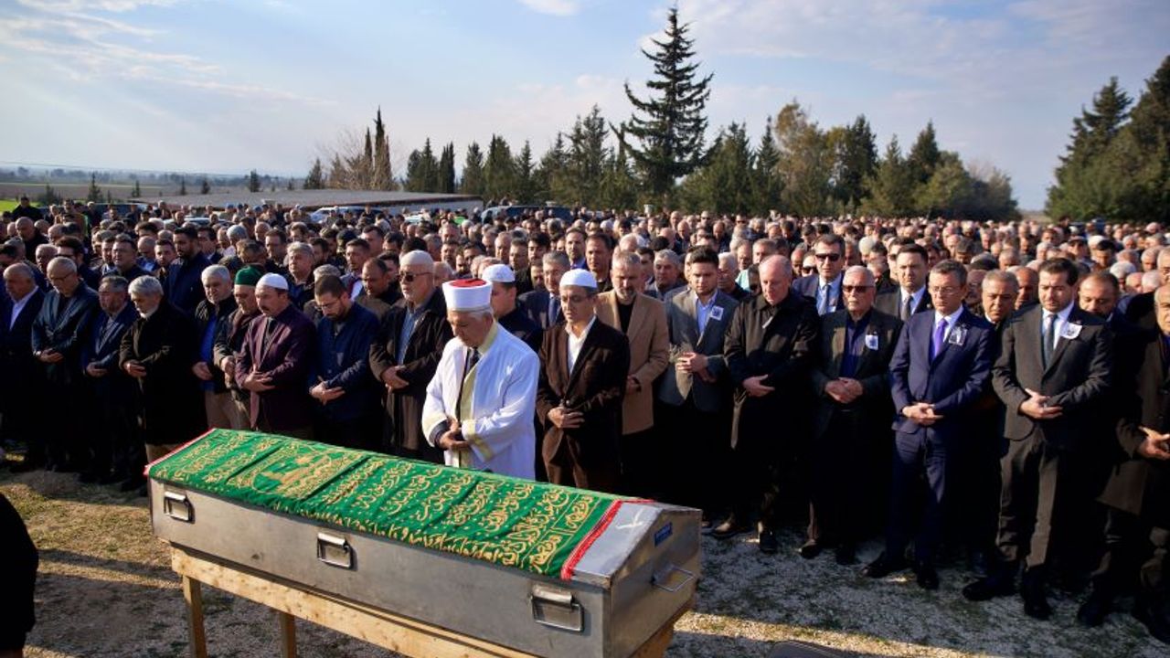 Hayata veda eden CHP’li Döğüşcü'nün cenazesi toprağa verildi