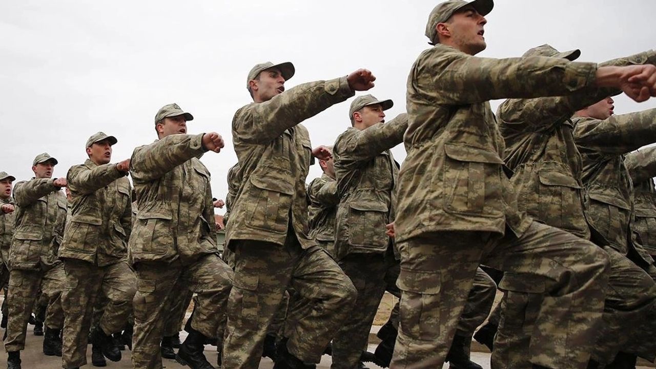 Antalya’da askerlik çağındaki gençler bu habere dikkat! 2024 Şubat askerlik yeri nasıl öğrenilir?