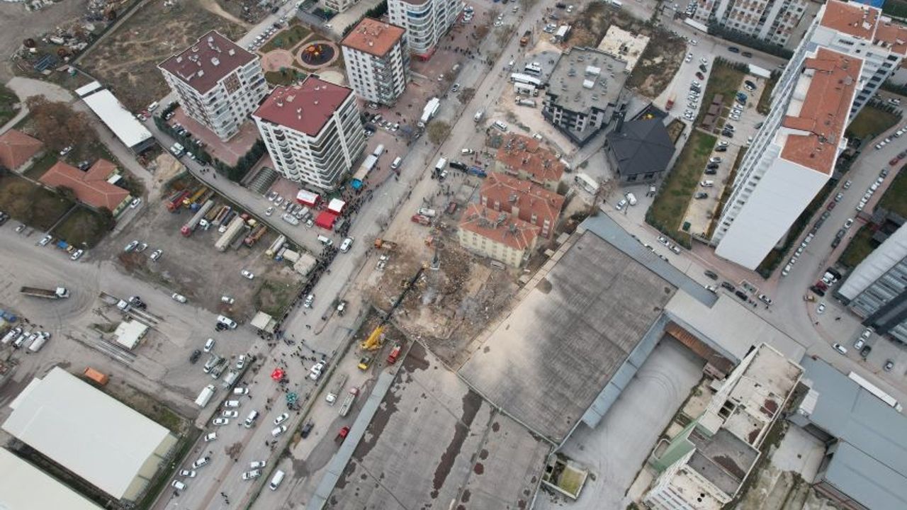 Konya’da 4 katlı bina neden çöktü? Konuyla ilgili inceleme başlatıldı