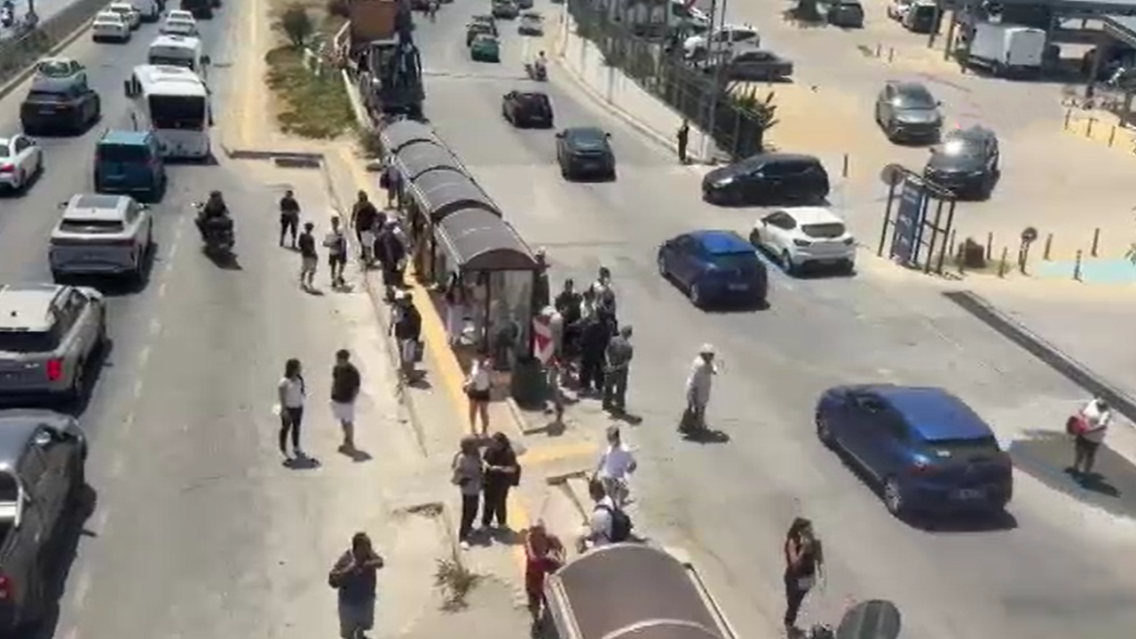 Bodrum'da AVM tahliye ettiren maki yangını!