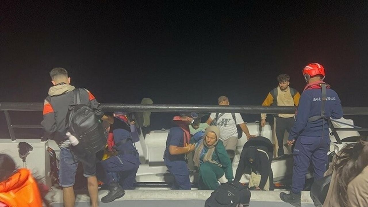 Bodrum açıklarında 26 kaçak göçmen ve 2 organizatör yakalandı