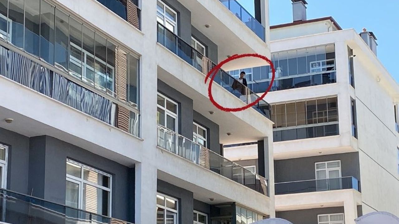Konya'da bıçakla kendini yaralayan şahıs 2 saatte ikna edildi