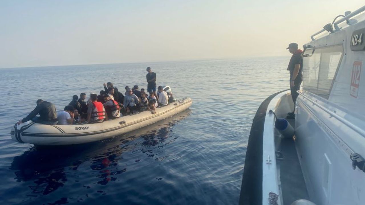 Muğla’da kurtarma operasyonu! 37 düzensiz göçmen kurtarıldı
