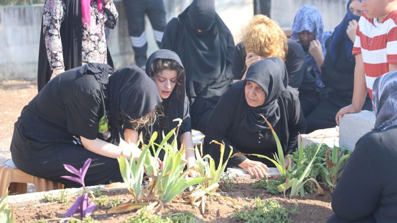 Öldürülen Ayşe Tokyaz'ın ikiz kız kardeşi ve annesinin feryadı yürekleri dağladı