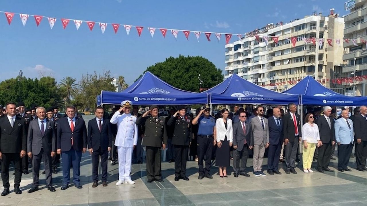 Antalya’da KKTC’nin Barış ve Özgürlük Bayramı kutlandı