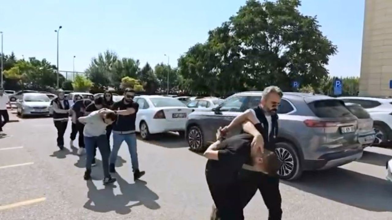 Konya'da fuhuş operasyonu: 2 tutuklama, 6 mağdur kadın