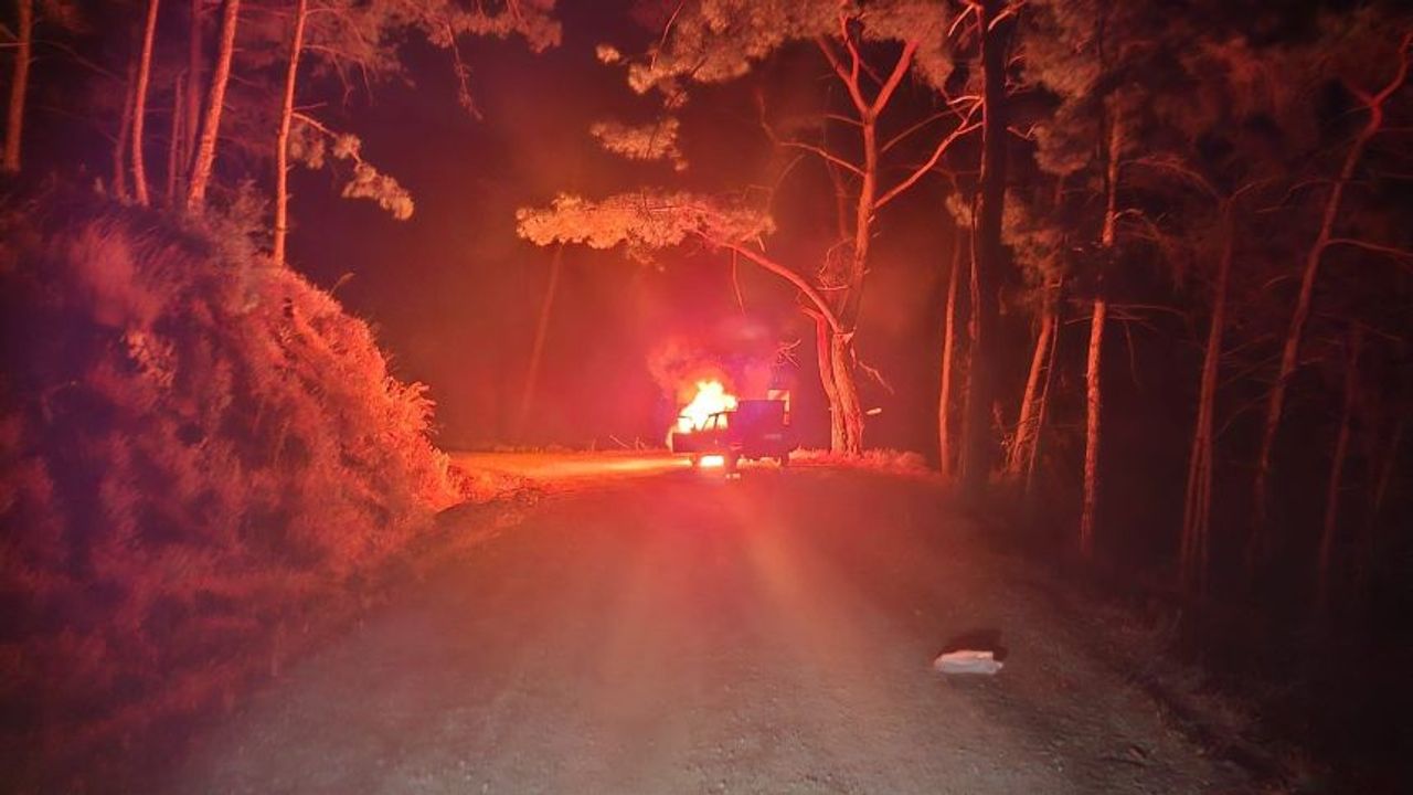 Muğla’da alev topuna dönen otomobil felakete neden oluyordu