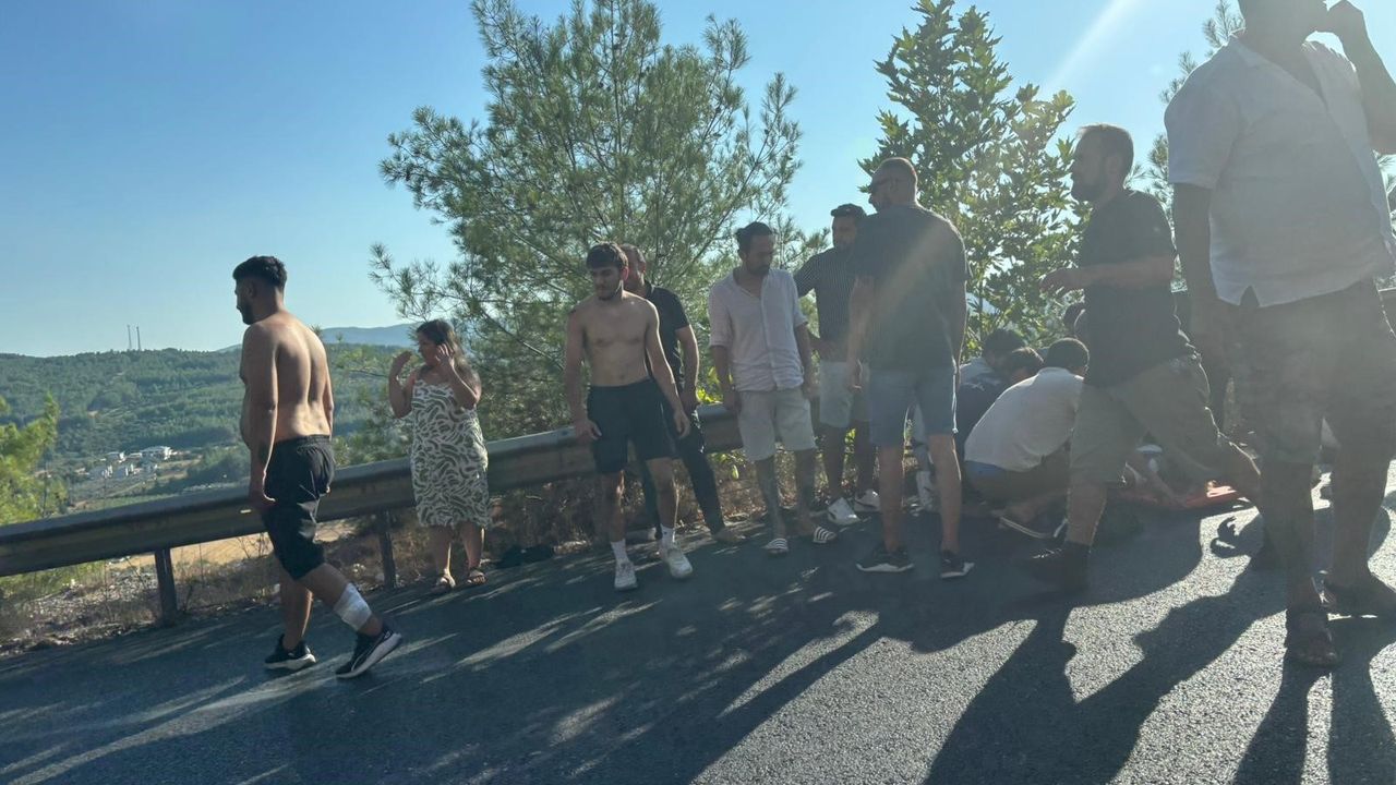 Muğla-Antalya kara yolunda zincirmele kaza: 1'i ağır 2 yaralı