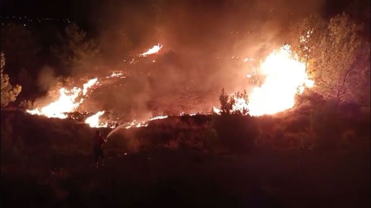Mersin’de genç çiftin en mutlu günü alevlerin arasında kaldı
