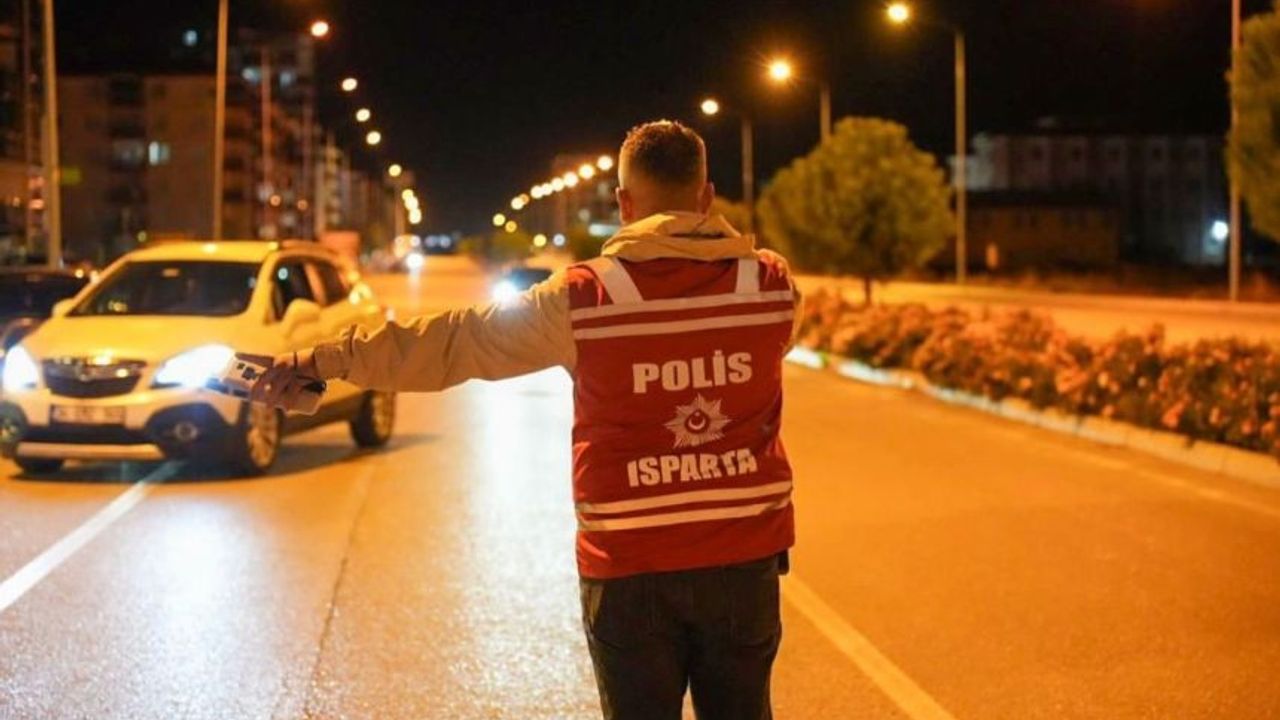 Isparta’da modifiyeliye geçit yok! Sürücülere ceza yağma
