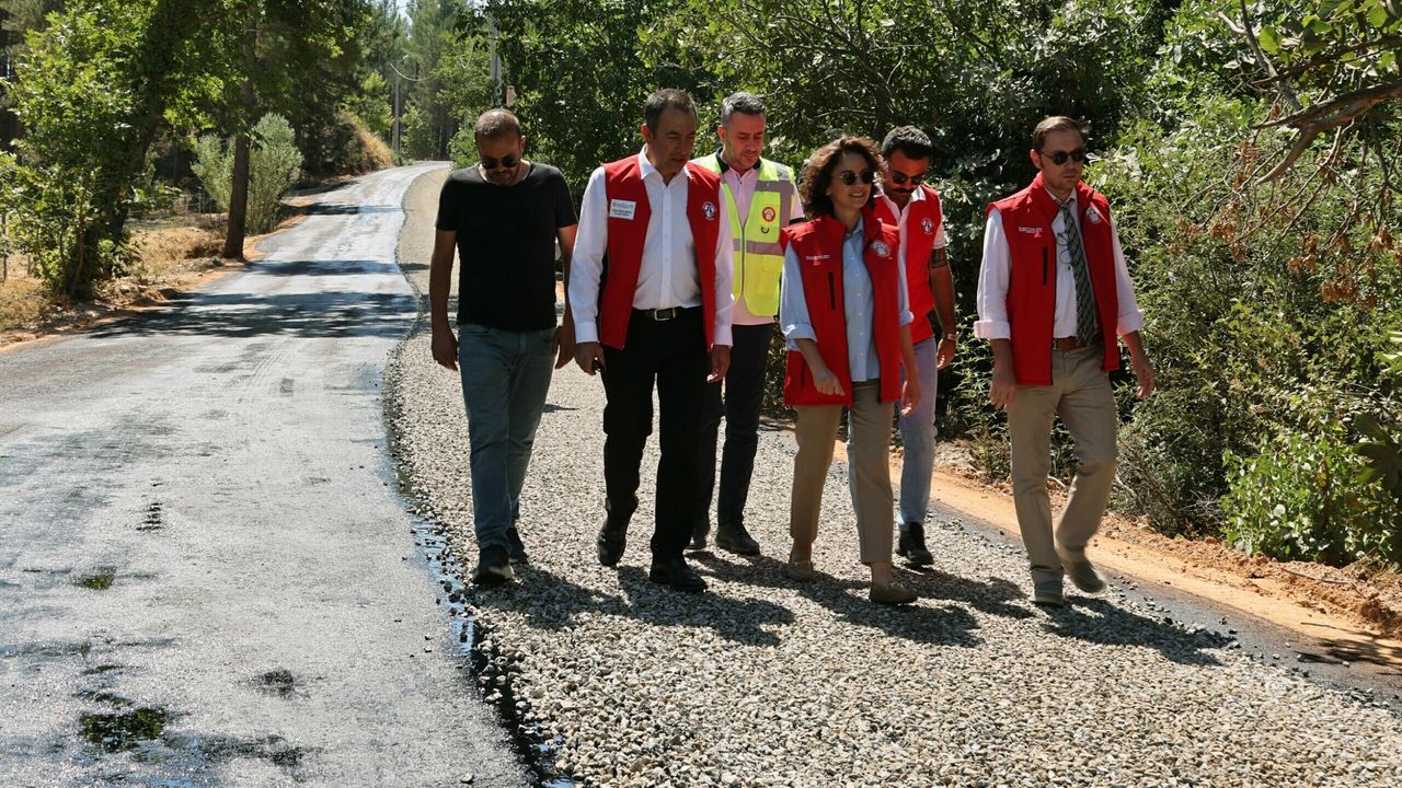 Muğla Menteşe'de yollar yenileniyor
