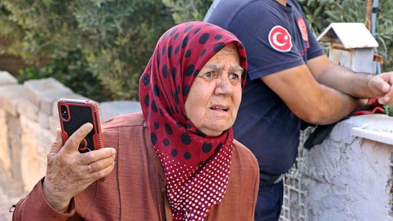 Yaşlı kadının dünürüne ait ev alev alev yandı!