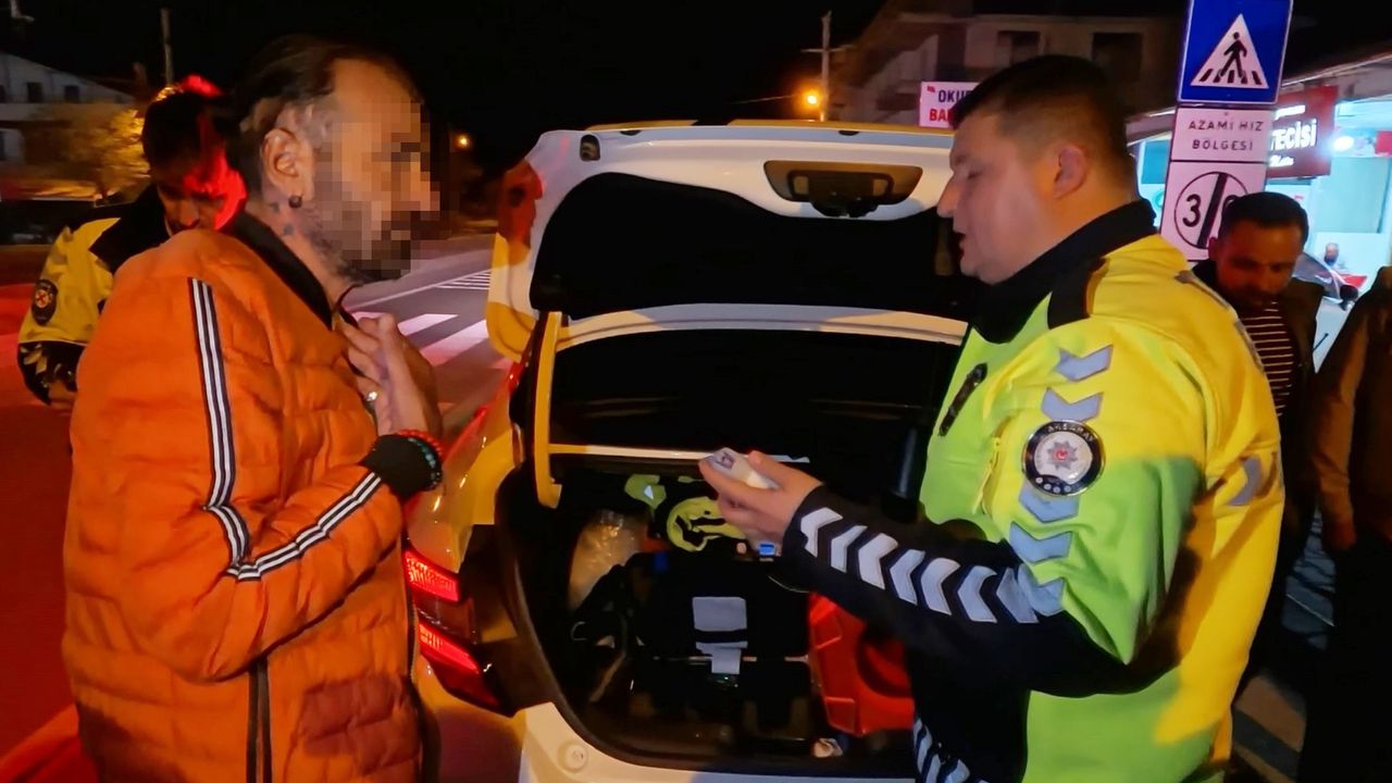 Yasal sınırın 8 katı alkollü sürücü, kazanın ardından kahveye oturup çay içti