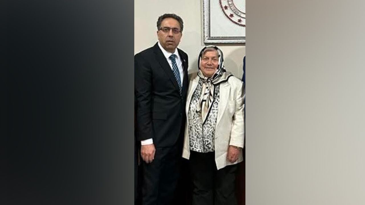 Burdurlu Bakan Yardımcısı Ahmet Gümen’in anne acısı!