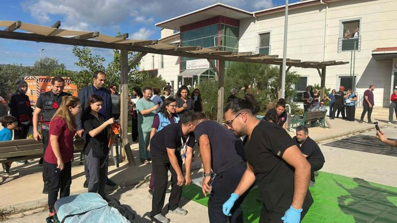 Datça Devlet Hastanesi’nde gerçeği aratmayan tatbikat