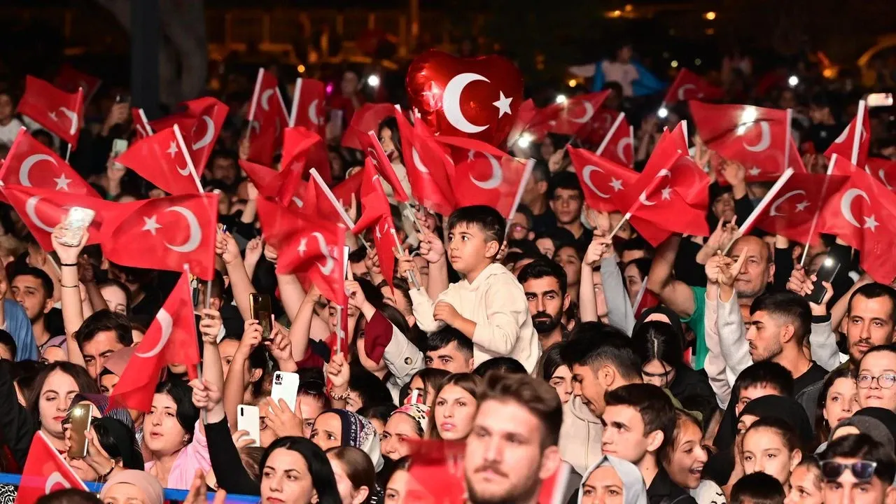 Kepez Belediyesi Cumhuriyet'i 3 gün kutlayacak