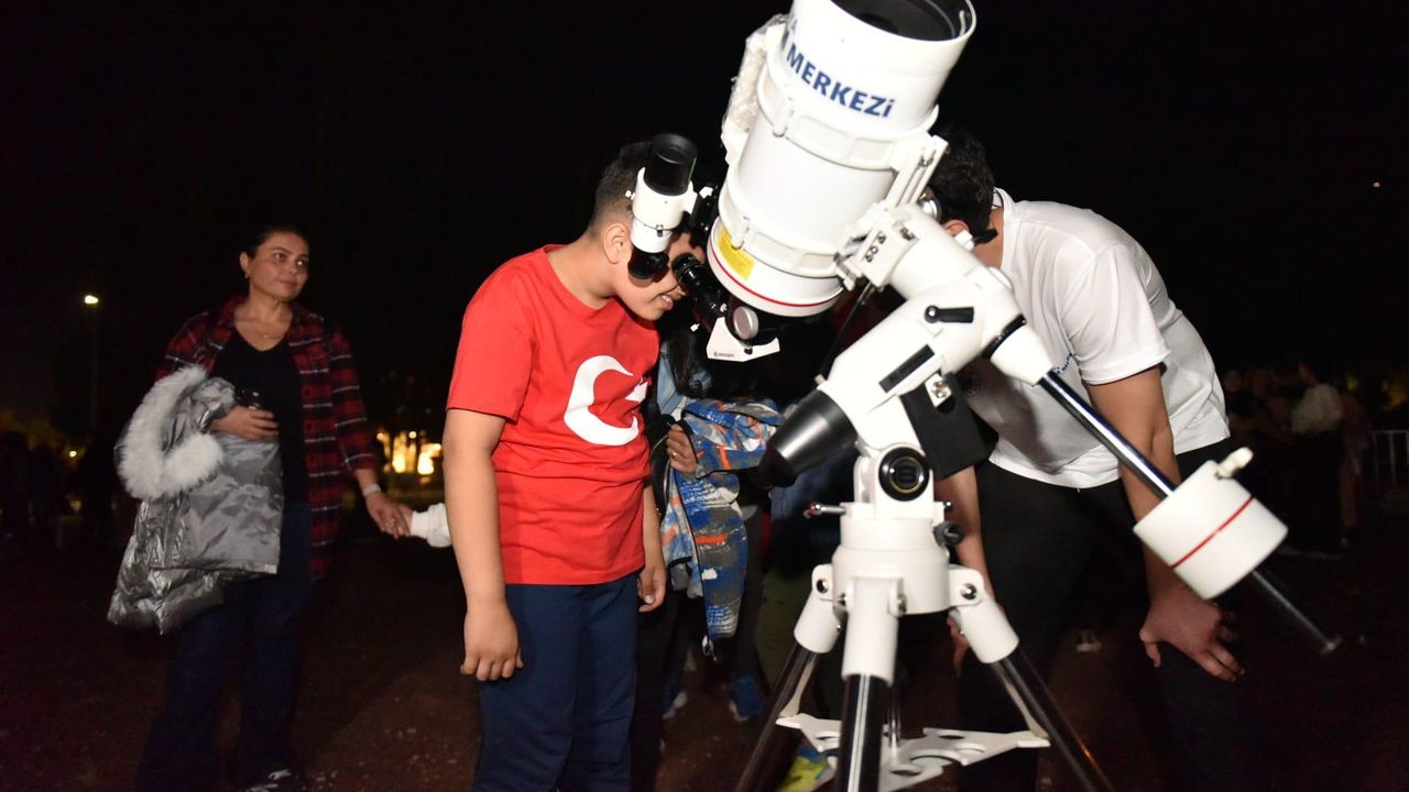 Kepez'de Cumhuriyet ve bilim heyecanı