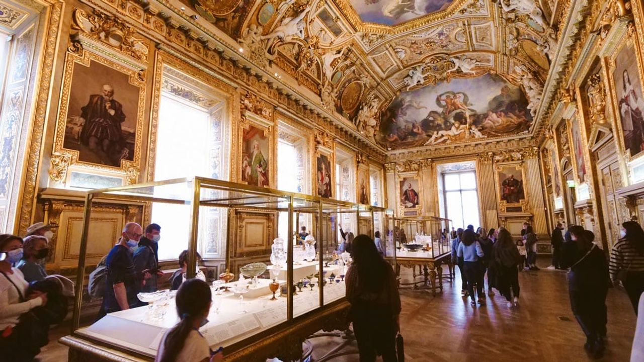 Fransa'da Louvre'den sonra Denis Diderot Aydınlama Müzesi'nde soygun!