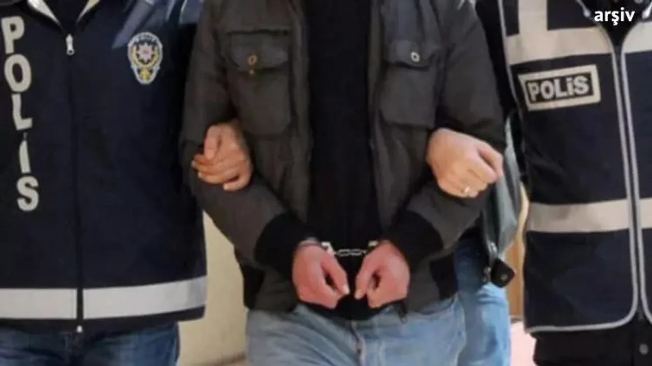 Kendilerini polis olarak tanıttılar, 1 milyon liraya yakın vurgun yaptılar