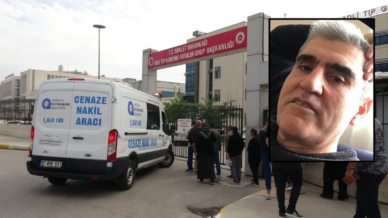 Antalya'daki bir parkta bıçaklanarak yaralanan adam hayatını kaybetti