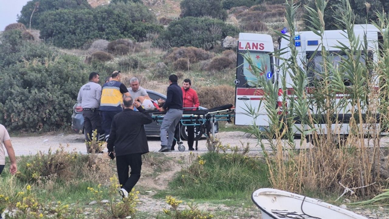 Bodrum'da korkutan kaza: Lastik bot kayalıklara çarptı, 4 kişi yaralandı