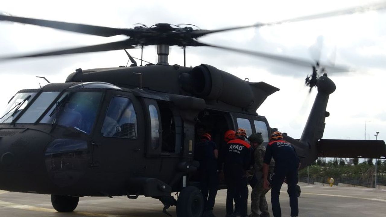 Dağda mahsur kalan dağcı helikopterle getirildiği hastanede hayatını kaybetti