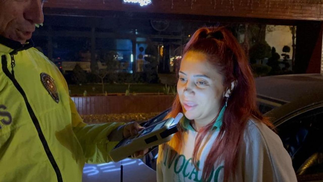 Denetime takılan sürücü gülerek üfledi, ağlayarak ayrıldı