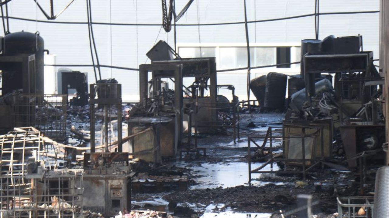 Kocaeli'ndeki feci yangınla ilgili 5 kişi açığa alındı