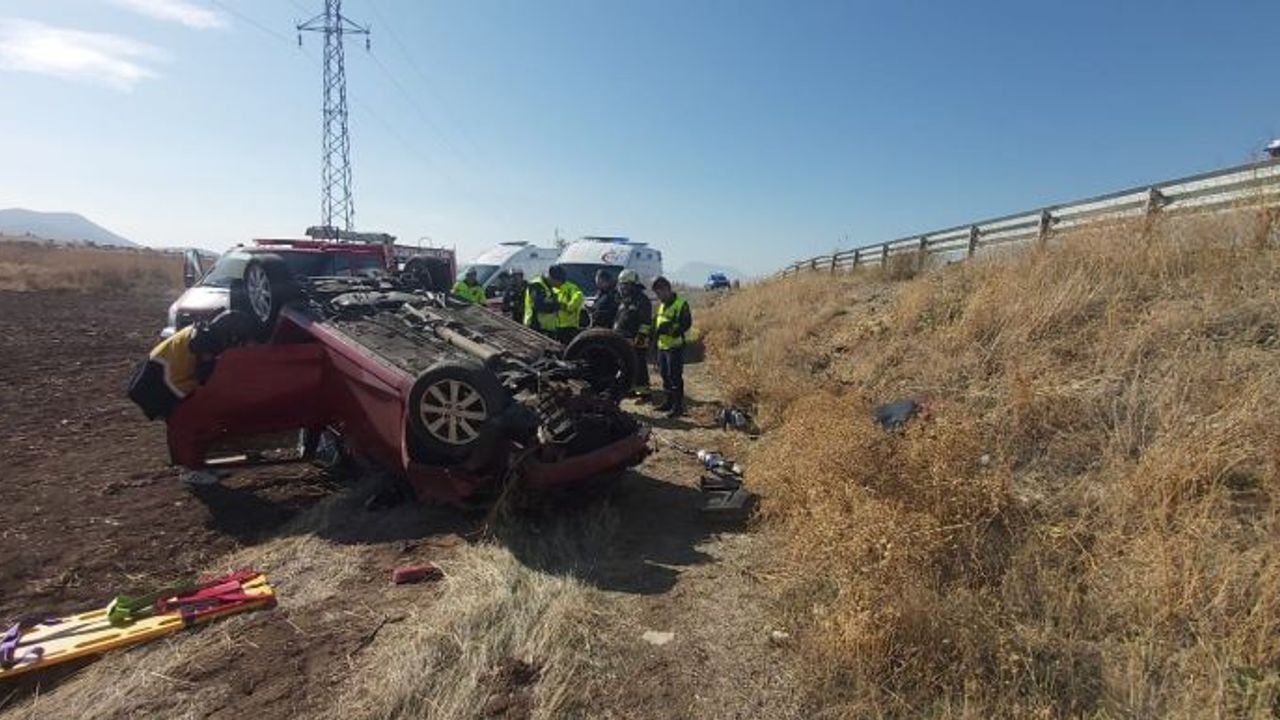 Konya Seydişehir'de feci kaza: Otomobil şarampole yuvarlandı, 1 ölü 2 yaralı