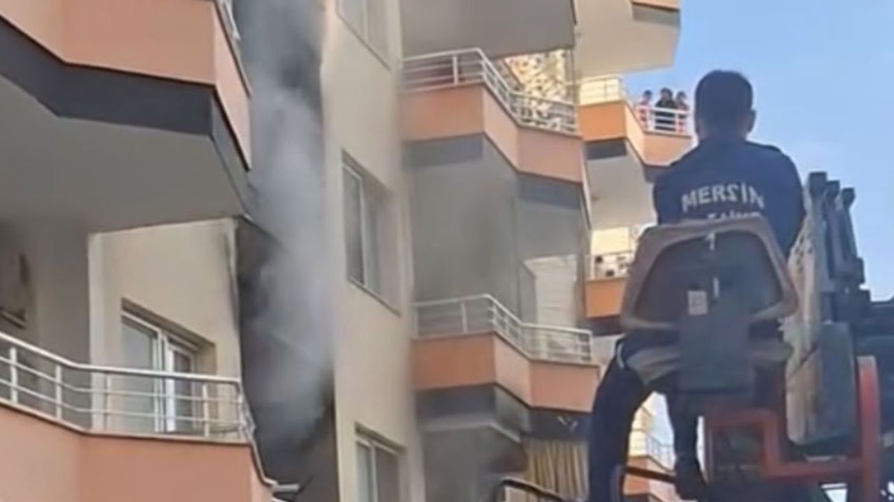 Mersin Erdemli'de korkutan yangın