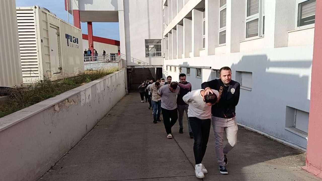 Adana’da “Sazan Sarmalı” dolandırıcılığına polis darbesi