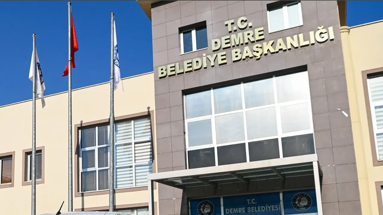 Demre Belediyesi'nden Kiralık Tenis Kortu İhalesi Başlıyor!