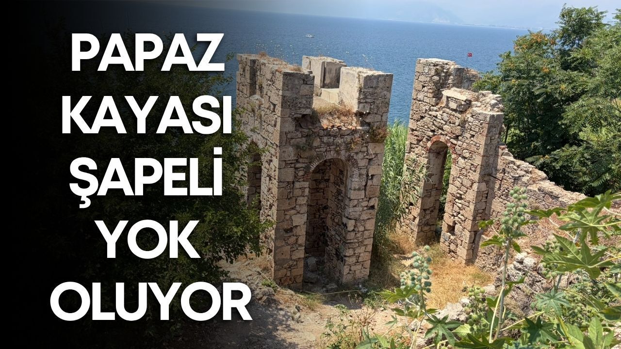 Antalya'da tarihi Papaz Kayası Şapeli bakımsızlık ve çöpler içinde yok oluyor