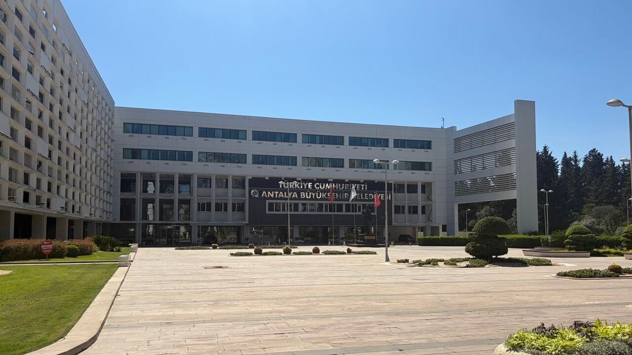 İşte! Antalya fuhuş operasyonunda gözaltına alınanların tam listesi