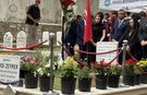 Özel ve Yavaş, Ferdi Zeyrek’i kabri başında andı
