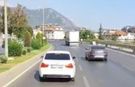 Alanya'da skandal görüntü: İtfaiyeye yol vermeyen sürücü tepki çekti