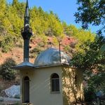9 metrekarelik cami görenleri şaşırtıyor! Mersin'deki sıra dışı yapı ilgi odağı