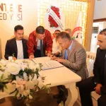 Şehit yeğeni Gülayşe İrem’in mutlu gününde Vali Akbıyık yanında