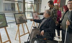 İşitme engelli ressam Mustafa Alper Kocabıyık'ın sergisi sanatseverler ile buluştu
