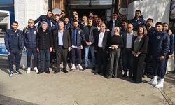 İşleyen, memleketinin takımını yalnız bırakmadı