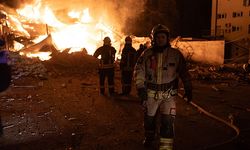 Rusya, Ukrayna'ya füze saldırısı düzenledi: 30 kişi öldü
