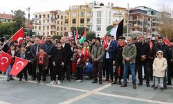 Alanya'da şehitler ve Filistinliler için yürüyüş 