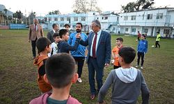 Geleceğin futbolcularına, Başkan Topaloğlu'ndan ziyaret