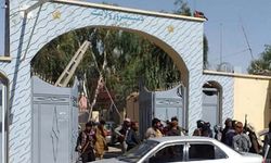 Afganistan'da Nimruz Valiliği'nde intihar saldırısı düzenlendi